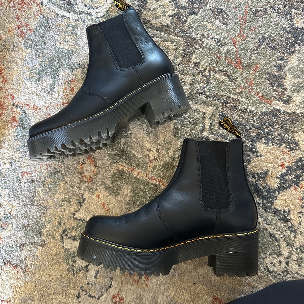 Dr marten Rometty platform boots